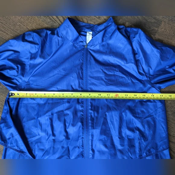 Lululemon Deep Inhale Jacket - Picture 8 of 8